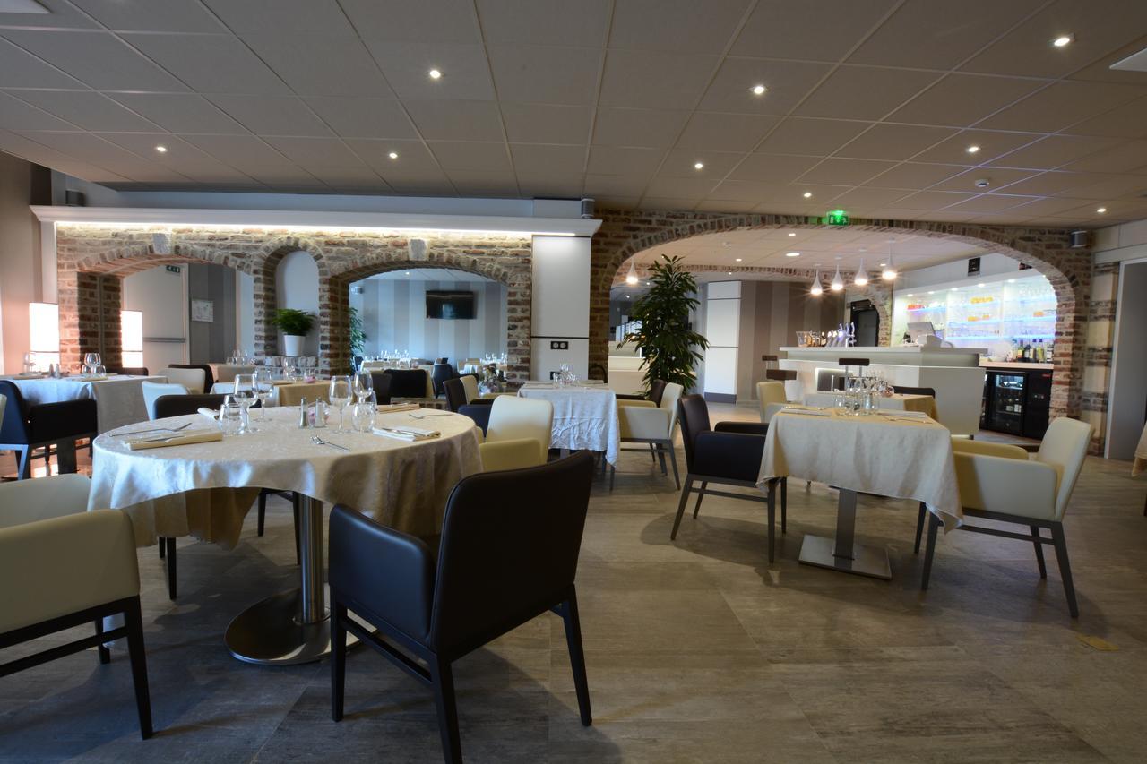 Hotel De La Paix Bapaume Eksteriør bilde